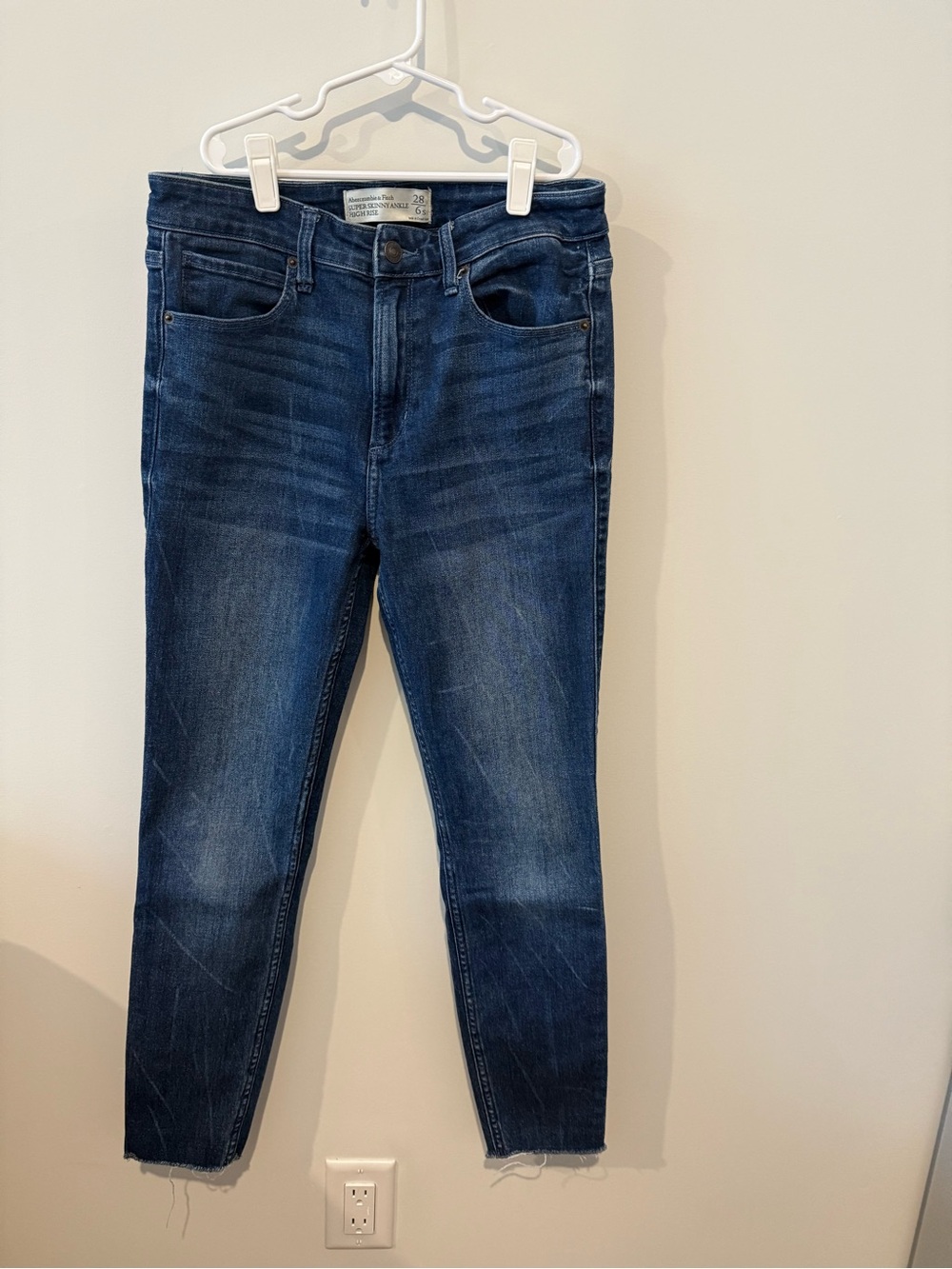 Abercrombie & Fitch Dark Blue High-Rise Cropped Skinny Jeans